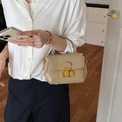 Elegant Women Retro Flap Satchel Bag, Classic Round Metal Twist Lock Top Handle Handbag, Removable Adjustable Strap Crossbody Shoulder Purse For Dai