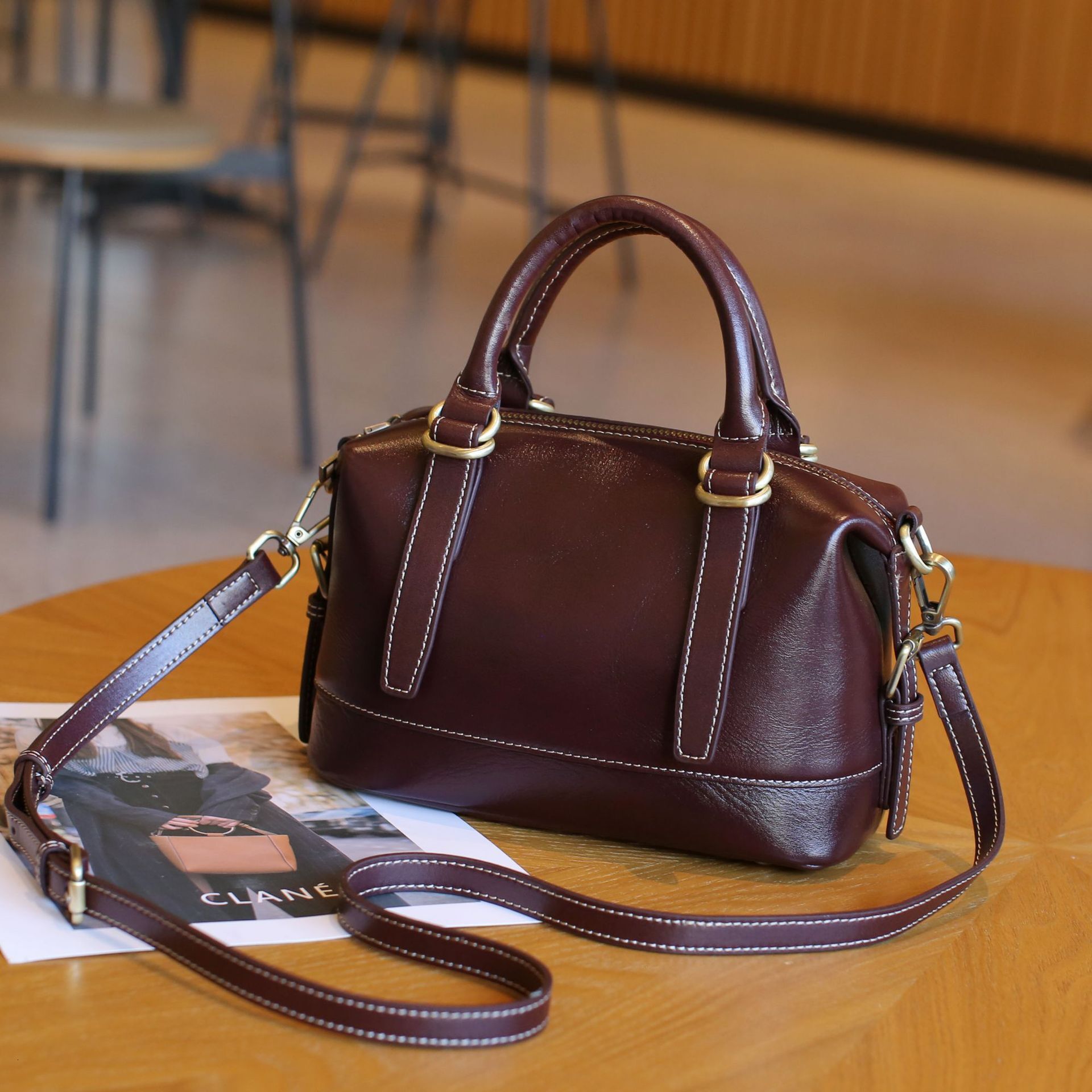 Top vegetable tanned cowhide soft leather, Boston bag simple, fashionable and fashionable one shoulder women's handbag luxury large capacity co