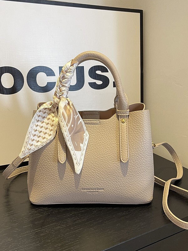 Wholesale High-End Fashion Korean Style Women's Handbag Large Capacity Commuter Bucket Simple Single Shoulder Crossbody Bag Kl928