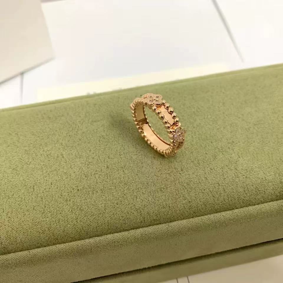designer ring for women Round Bead With Diamonds Narrow 18K Rose Gold Four-Leaf Clover Kaleidoscope Ring vanlies cleef ring