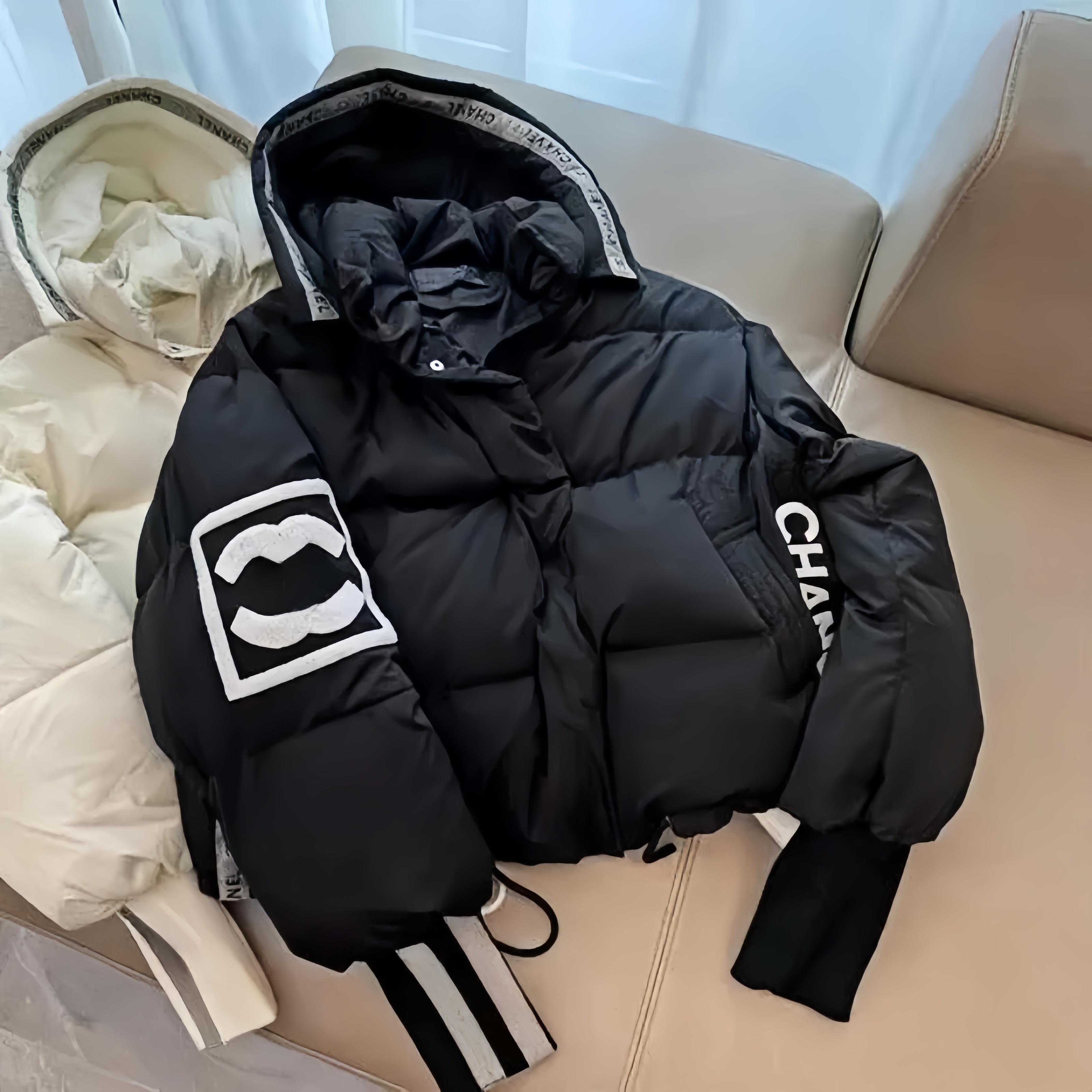 womens Designer channels Down Jacket Winter Hooded Parkas Letter Embroidery cc Warm Zipper chan Coat Casualdesigner Fashion clothes Brand Clothing f