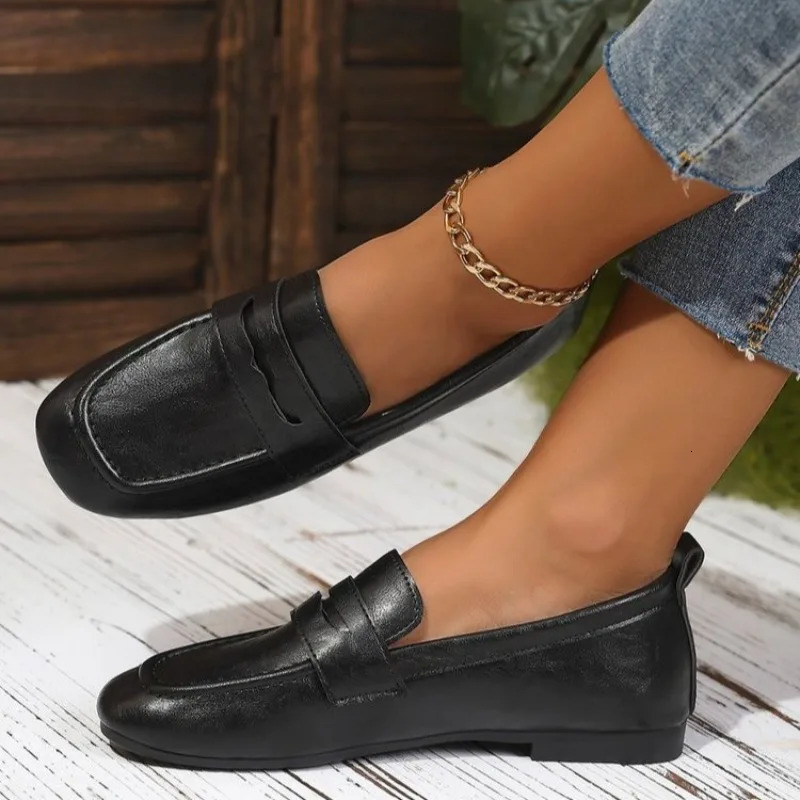 *Fashion Anti Slip Casual Women's Shoes Spring and Autumn Selling Round Head Comfortable Flat Bottom Single Shoes 261019