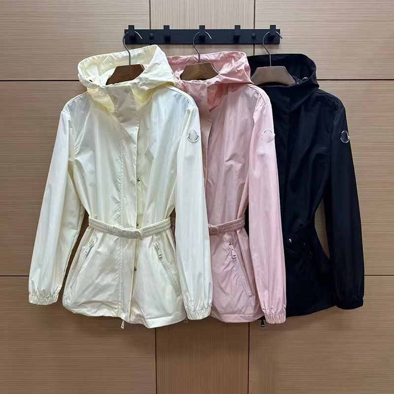 M brand's new hooded, waist-cinching sun protection jacket for women is lightweight, breathable, UV-resistant, with a casual and versatile draw