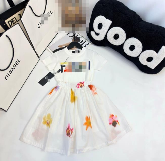 Boys Girls Designer Clothes 2Piece Sets Kids Designer Clothes Luxury Kids Clothing All The Year Top Quality Suit Brand Logo Children Shirts Clothes