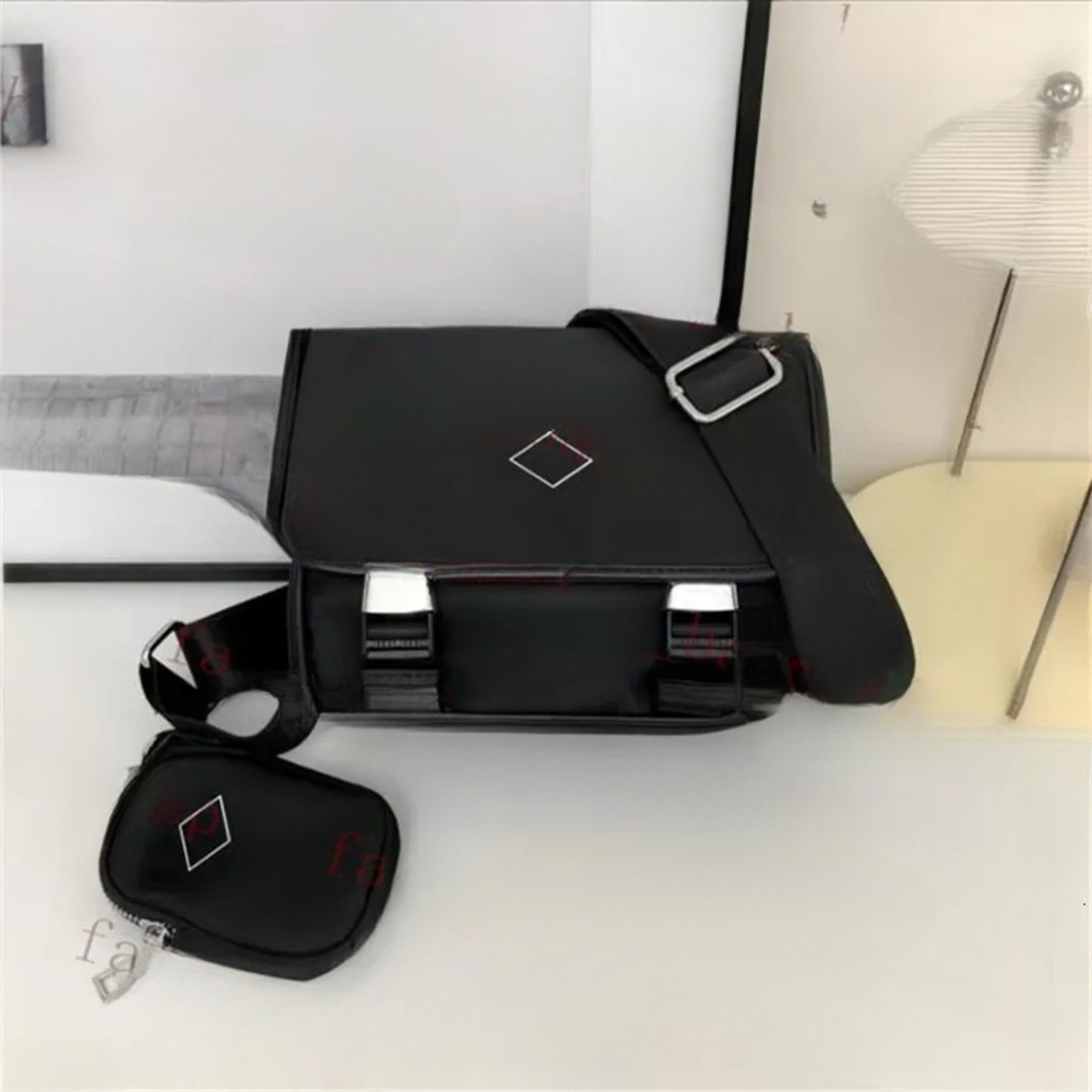 2026 Luxury Men's Crossbody Postman Designer For Women Handbags purses Classic Nylon Fashion bag messenger bags sacoche pouch briefcase Men Sho