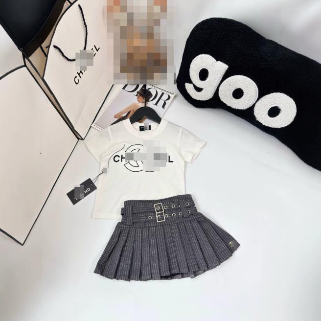Boys Girls Designer Clothes 2Piece Sets Kids Designer Clothes Luxury Kids Clothing All The Year Top Quality Suit Brand Logo Children Shirts Clothes