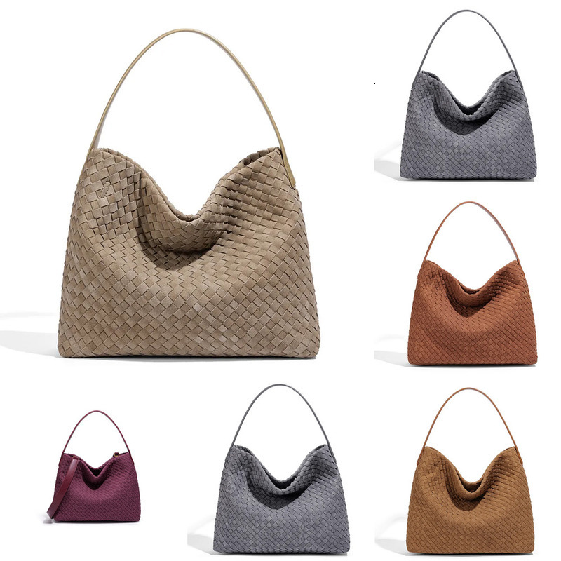 Luxury Bag 2026 Vintage Pebbled Woven Shoulder Bag Women's Large Tote Convertible Underarm Purse for Daily Commute Casual cc