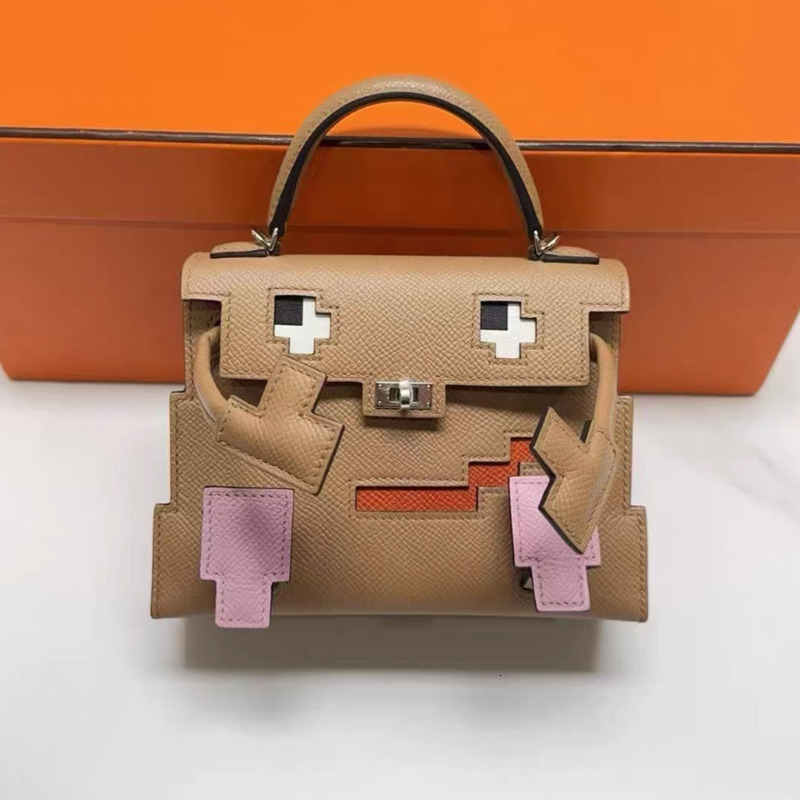 Top Quality Designer LadyHandbag Luxury Mini Evening Bag Metal Lock Doll Leather Fashion Cute Girl Pink Tote Shoulder Crossbody Bag Socialite Bags F