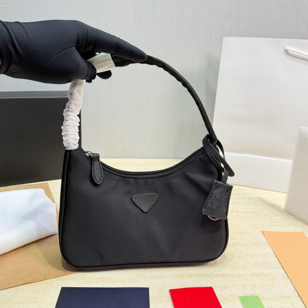 Luxury Designer Shoulder Bag High Quality Cleo Handbags Women Triangle Symbol Blingbling Re Nylon Hobo Fashion Classic Underarm Crossbody Bag Lady P