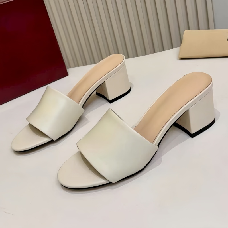 Slippers designer shoes casual shoes fashionable shoes classic shoes genuine leather shoes high quality shoes comfortable shoes anti slip shoes rubb