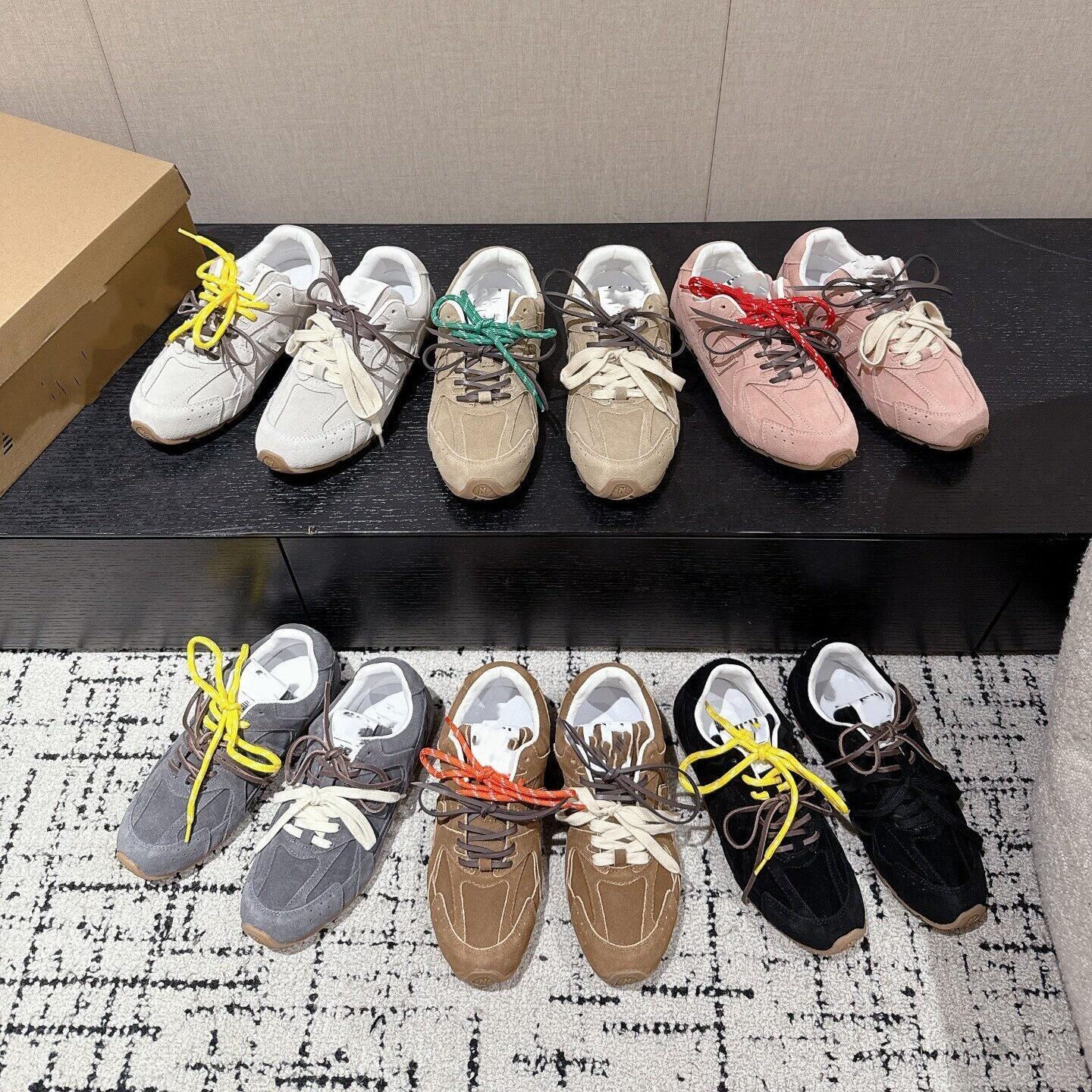 Outdoor Designer Luxury Brown Canvas Low Top Sneaker Suede Lace Shoe Rubber Sole Casual Sport Athletic Womens Comfort Fashion Quality Modern Stylish