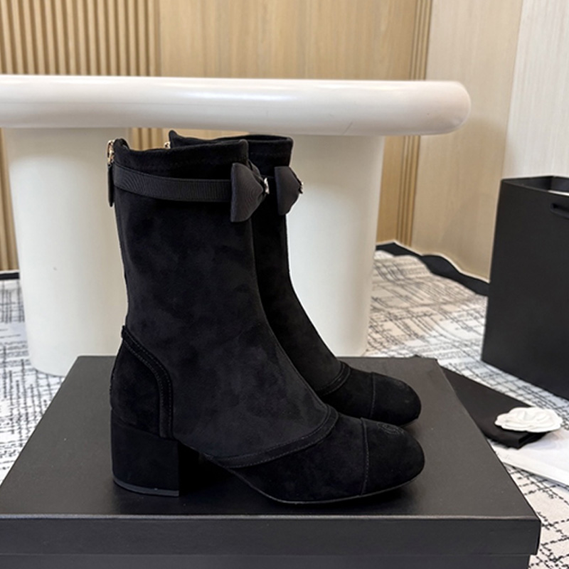 Classic Designer Womens Thick Heel Ankle Boots Luxury Calf Leather Bowknot Decoration Shoes Upper Short Boots Womans Fashionable Daily Commuting Sho