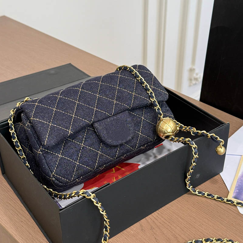 Mini CF Designer Ladies Shoulder Bag 20cm Flip Cover Classic Check Pattern Gold Hardware Adjustable Small Gold Ball Matelasse Chain Luxury Handbag C