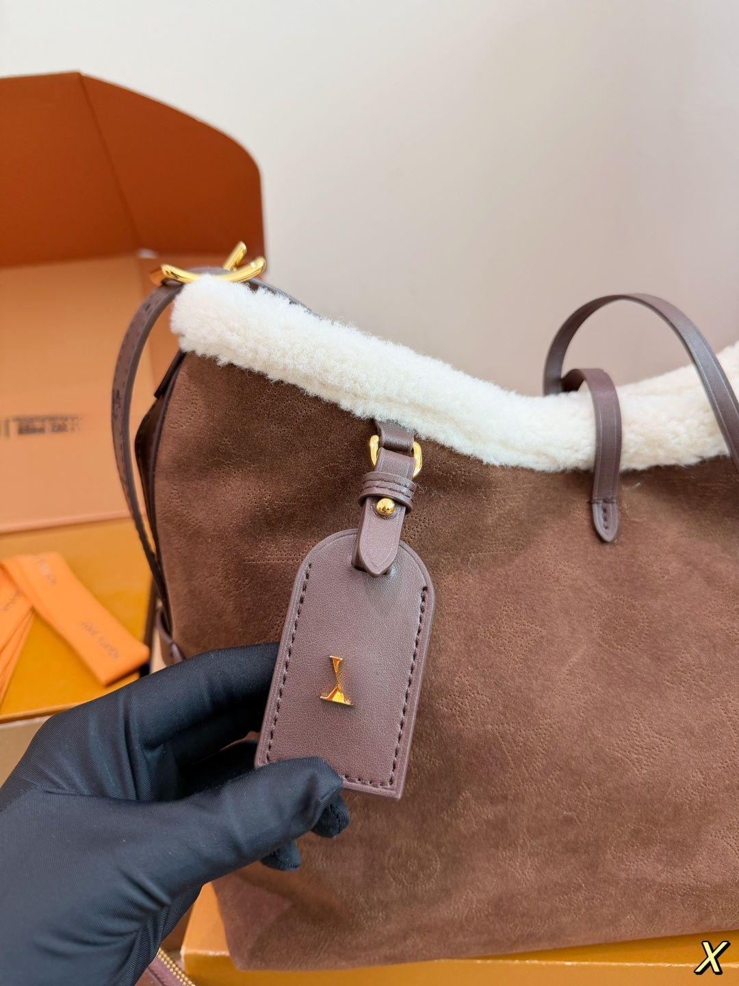 Designer Women Winter Suede Shearling Trim Hobo Shoulder Bag, Large Capacity Carryall Tote Purse, Gold Hardware Tag Casual Daily Shopping Handbag