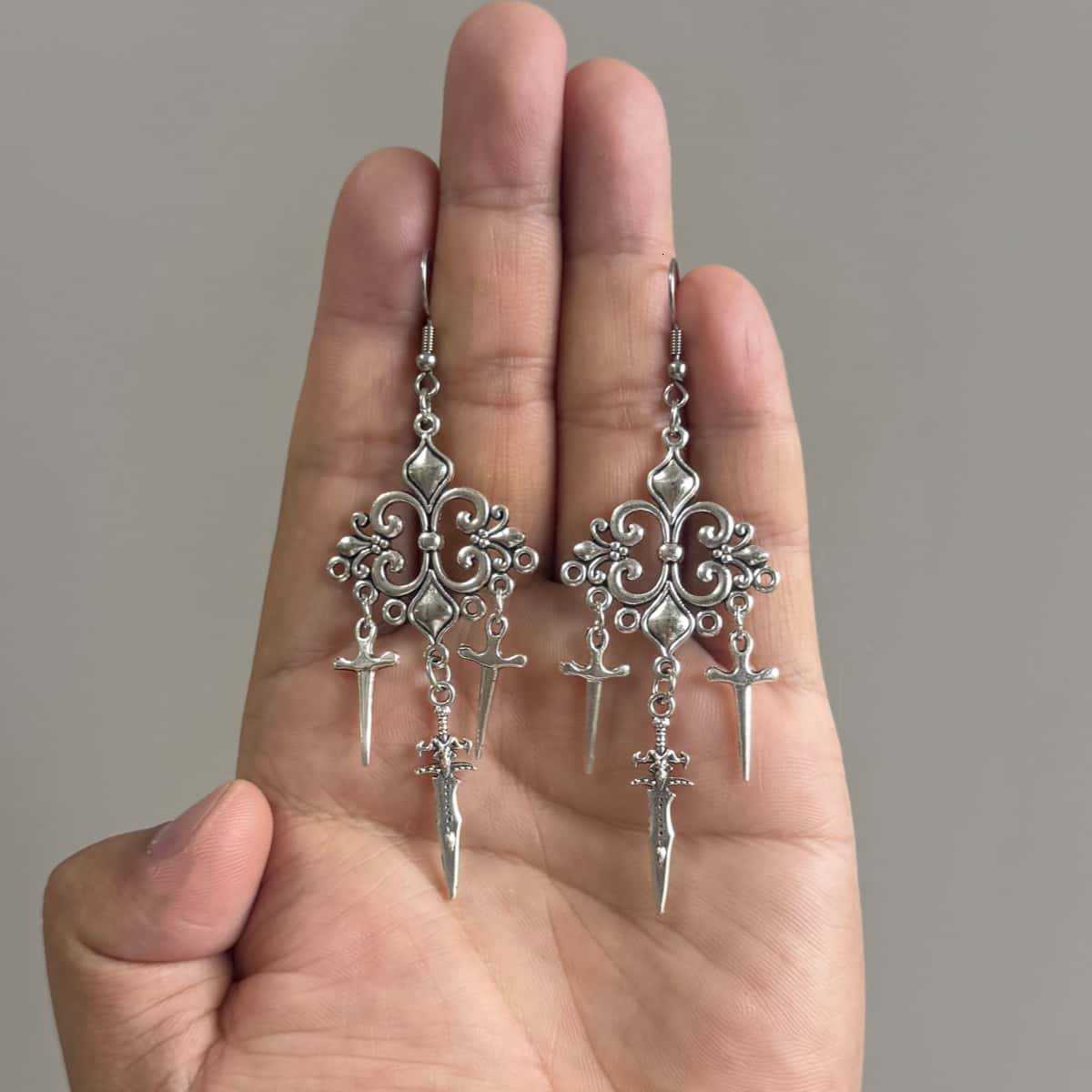 Luxury Brand Designer Jewelry Foreign Trade Gothic Retro Sword And Dagger Earrings Hip-Hop Rock Punk Style Direct From The Manufacturer Luxury Delic