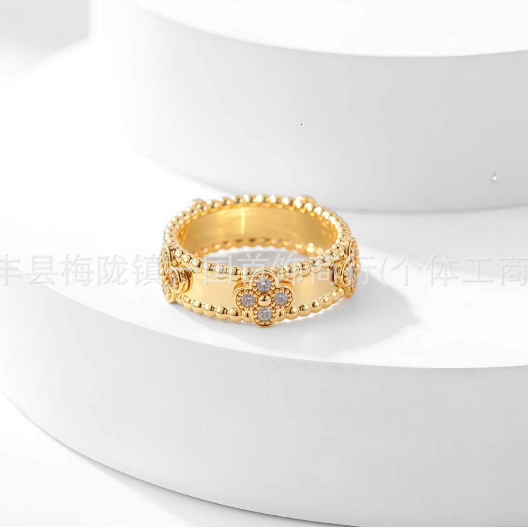 designer ring for women Four-Leaf Narrow Kaleidoscope Lucky Clover Women's 18K Gold-Plated Ring Minimalist Luxurious Suitable Stacking vanlies