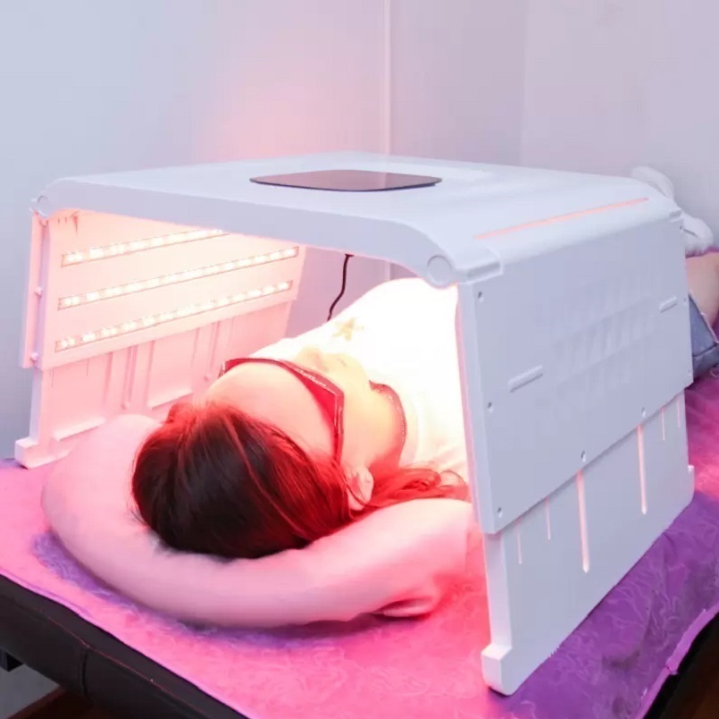 Capsule LED Light Therapy System intended for Facial Body Skincare with Individual Color Choices and Automatic Cycling with DC12V 10A Supply