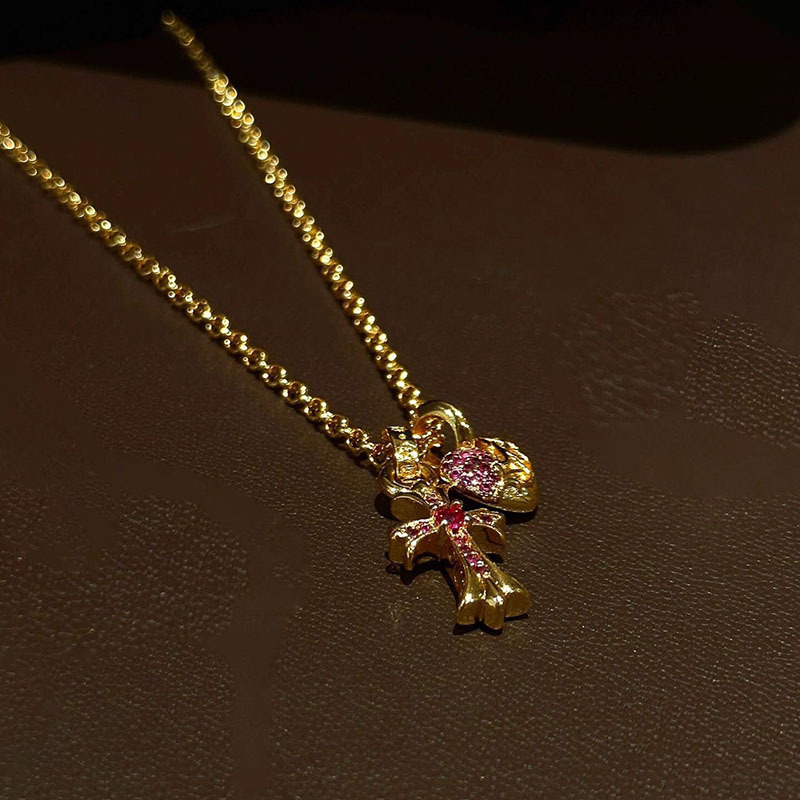 Luxury Brand Designer Jewelry Xiaohongshu's Popular, Ultra-Sparkling Cross Necklace In Rose Red With Fine Glitter, A Retro And Luxurious Clavic