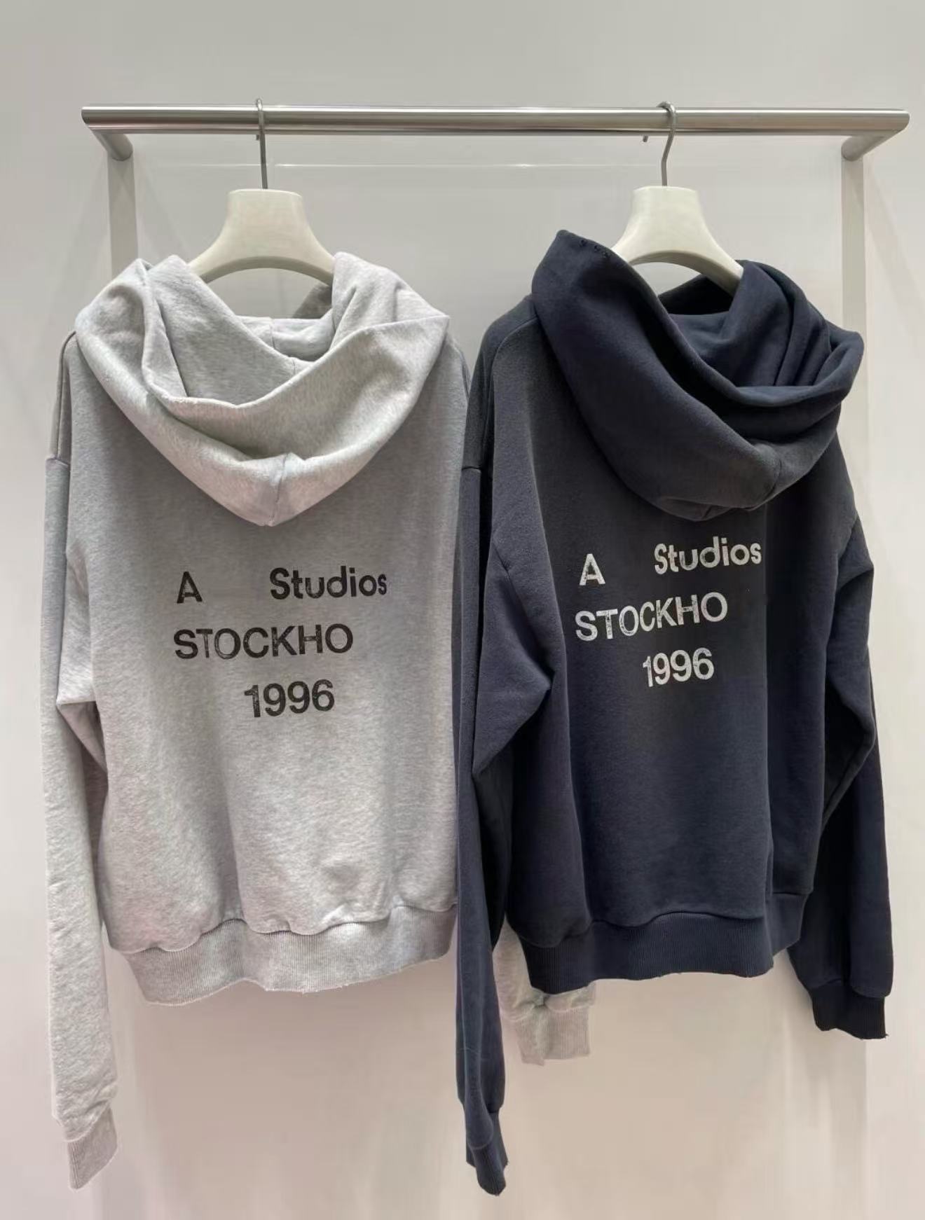 26SS paris italy women's designer sweater Casual Street Fashion Pockets Women men Couple hoodie Outwear vest free ship K1980A