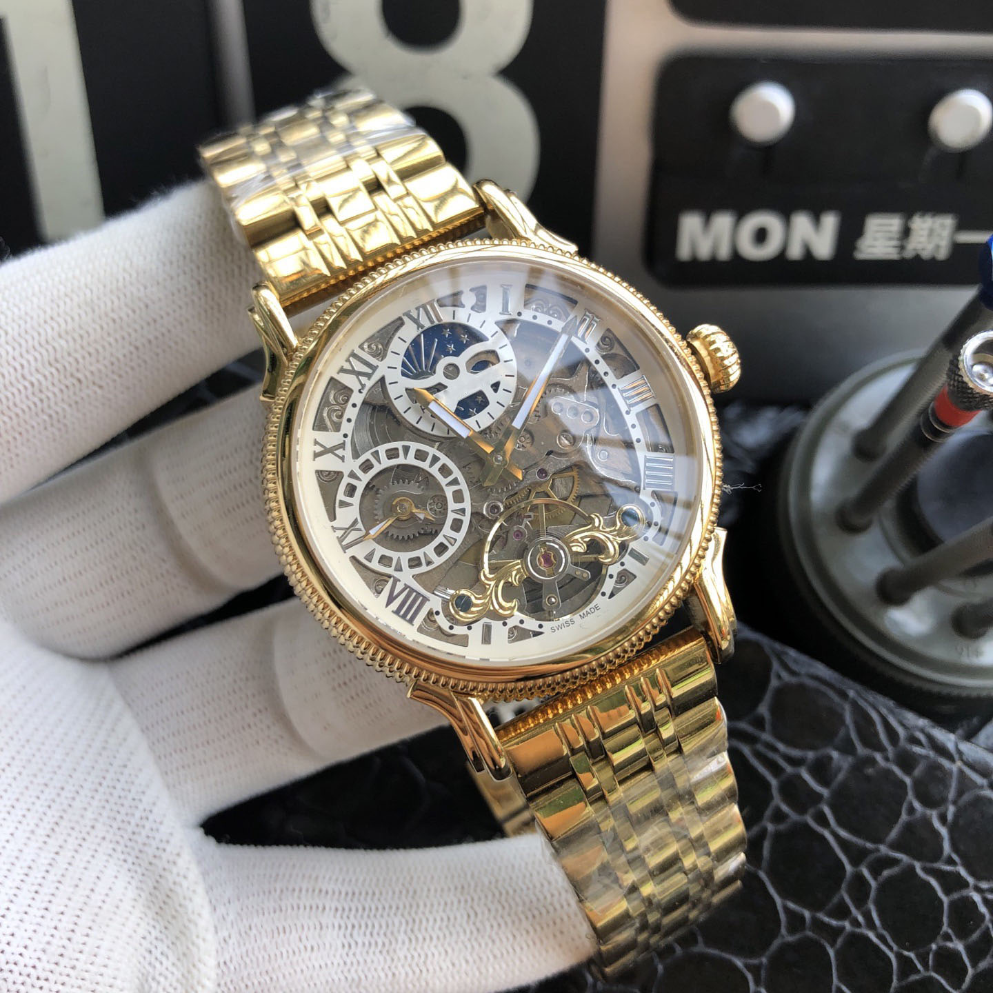 New men's business watch, skeleton automatic mechanical movement, leather strap, 42mm size, 316 stainless steel material top watch