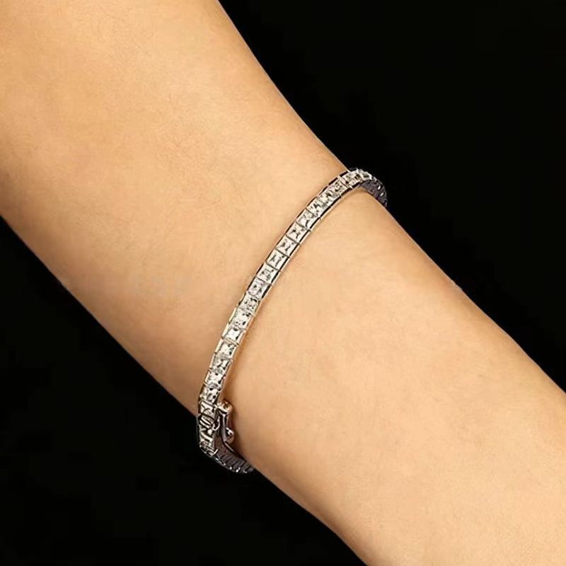 Apmmonaco Jewelry Designer Luxury Bracelet For Woman Men Luxe Bangle A's Bracelet Square-cut Diamonds In White And Purple Minimalist And High-e