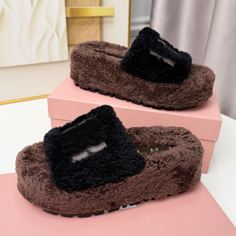 New Luxury Designer Shearling Mules Open Back Mule Easy To Wear Comfort Womens Mule Platform Warm Fashion Brand Autumn Winter Mule Shearling Lining