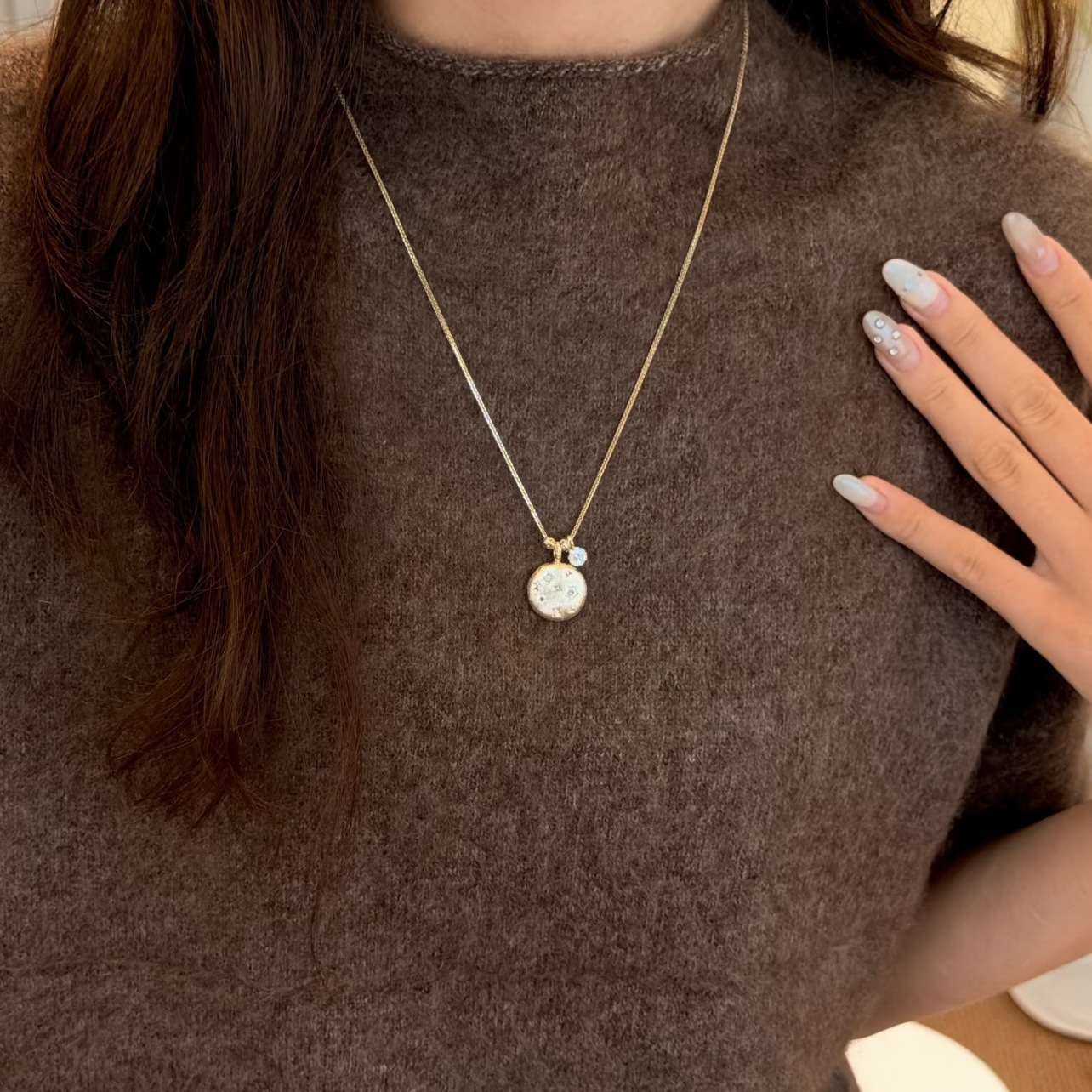 Luxury Brand Designer Jewelry Best-Selling Brushed Star Round Pendant Necklace Women, Featuring Diamond Accents, Vintage Unique Design, Lightweight
