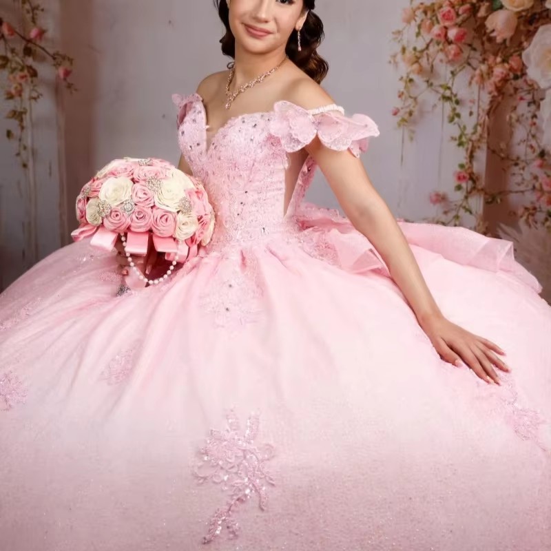 Pink Glitter Quinceanera Dresses Off Shoulder Ball Gown Sweet 16 Dress Applique Lace Beading Crystal Bow Tull Long Tail Party Birthday vestidos 15 d