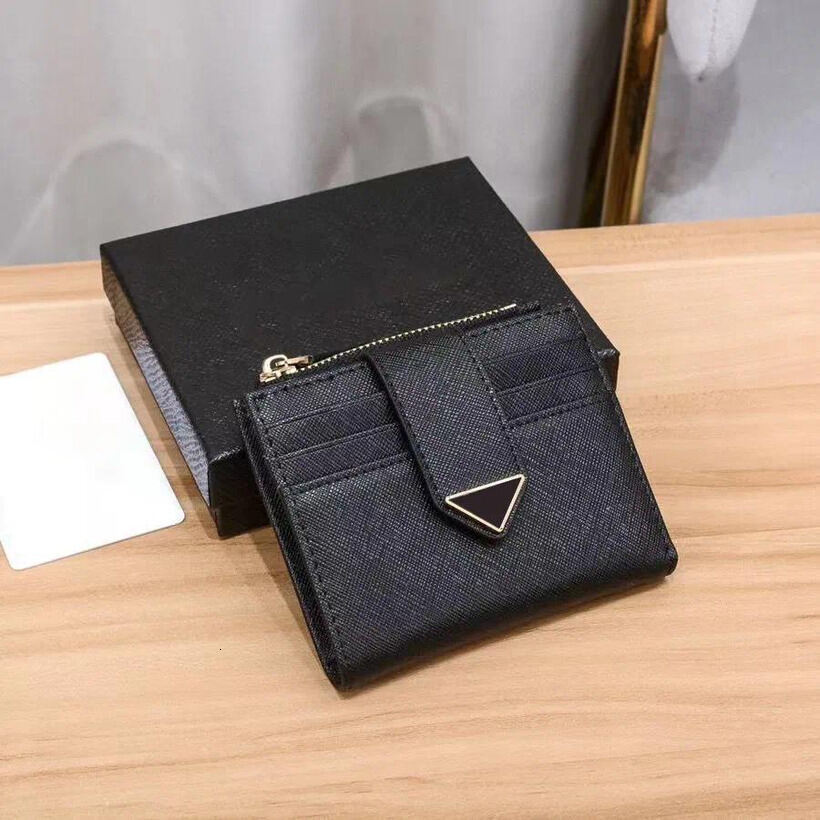 Unisex Luxury Designer Saffiano Triangle Leather Wallet Quality Card Holder Coin Purse For Men Women Card Slots Key Wallet With Box Cardholder Gift