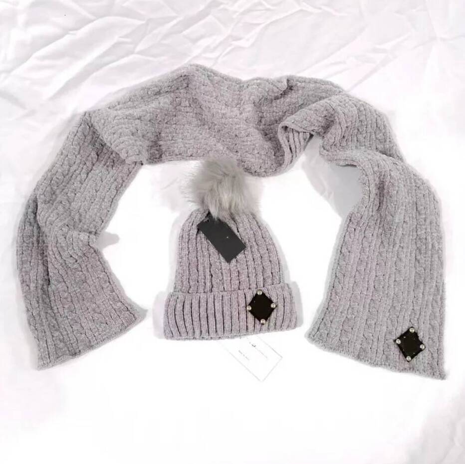 Two 2026 Black Piece Set Women Mens Luxury Scarf Beanie Hat Winter Outdoor Travel Warm Long Scarf perfume Soft Breathable Wool Knitted Scarves Desig