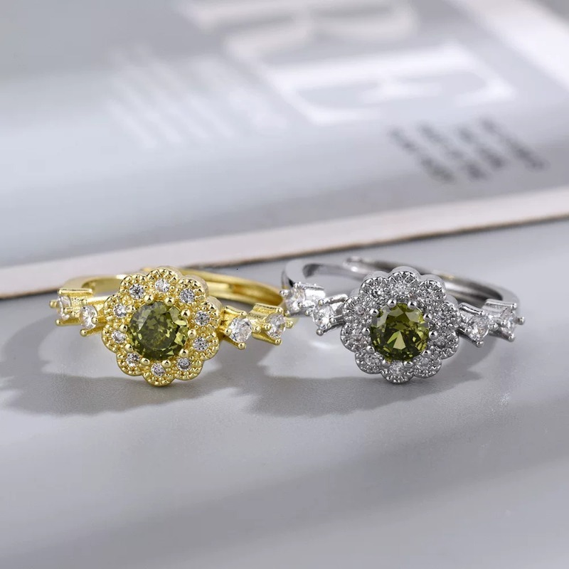 Japanese-style new olive ring for women, featuring green cubic zirconia, sparkling lace design, a simple yet elegant and sophisticated look