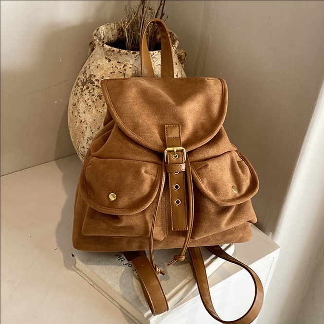 Korean suede backpack for women, winter 2026 new collection, large capacity, retro style, can be used as a shoulder or crossbody bag