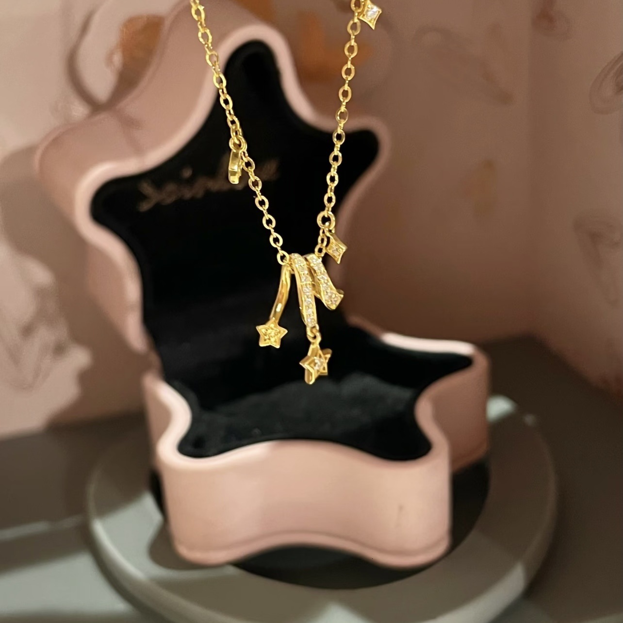 Luxury Elegant Dainty Jewelry Luxury Brand Designer Jewelry New Star Trail Meteor Necklace For Women, Diamond-Encrusted Tassel Pendant, Light Luxury