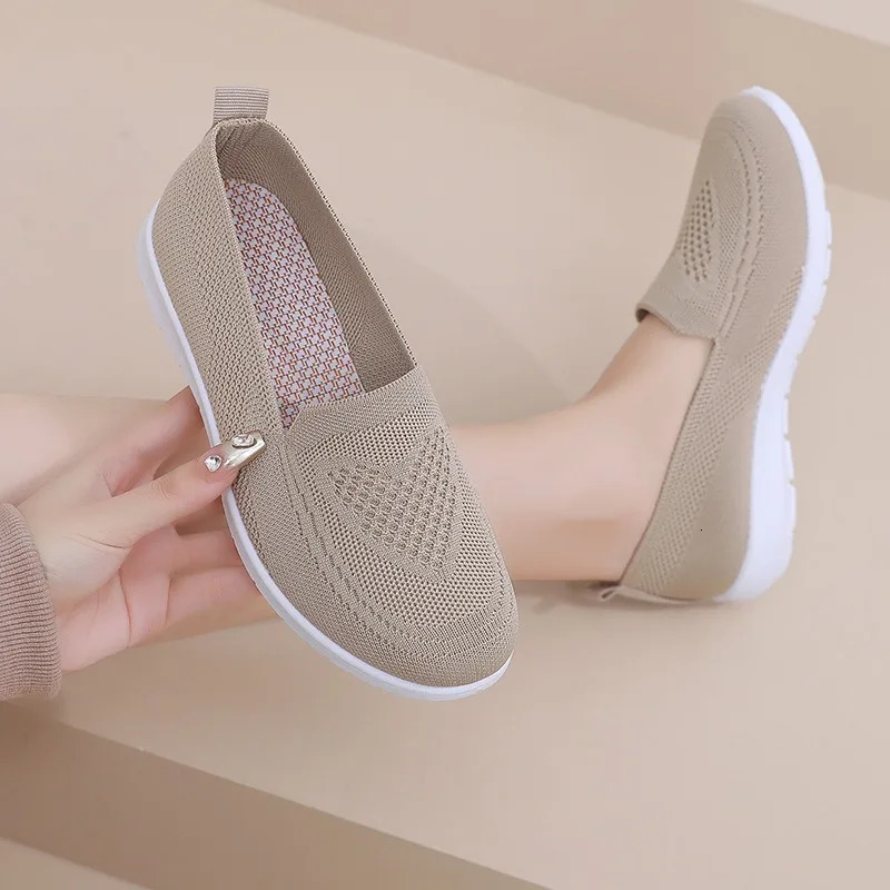 Comfortable casual women's shoes spring and summer breathable fabric uppers solid colors low-cut n soft and outdoor walking 261019