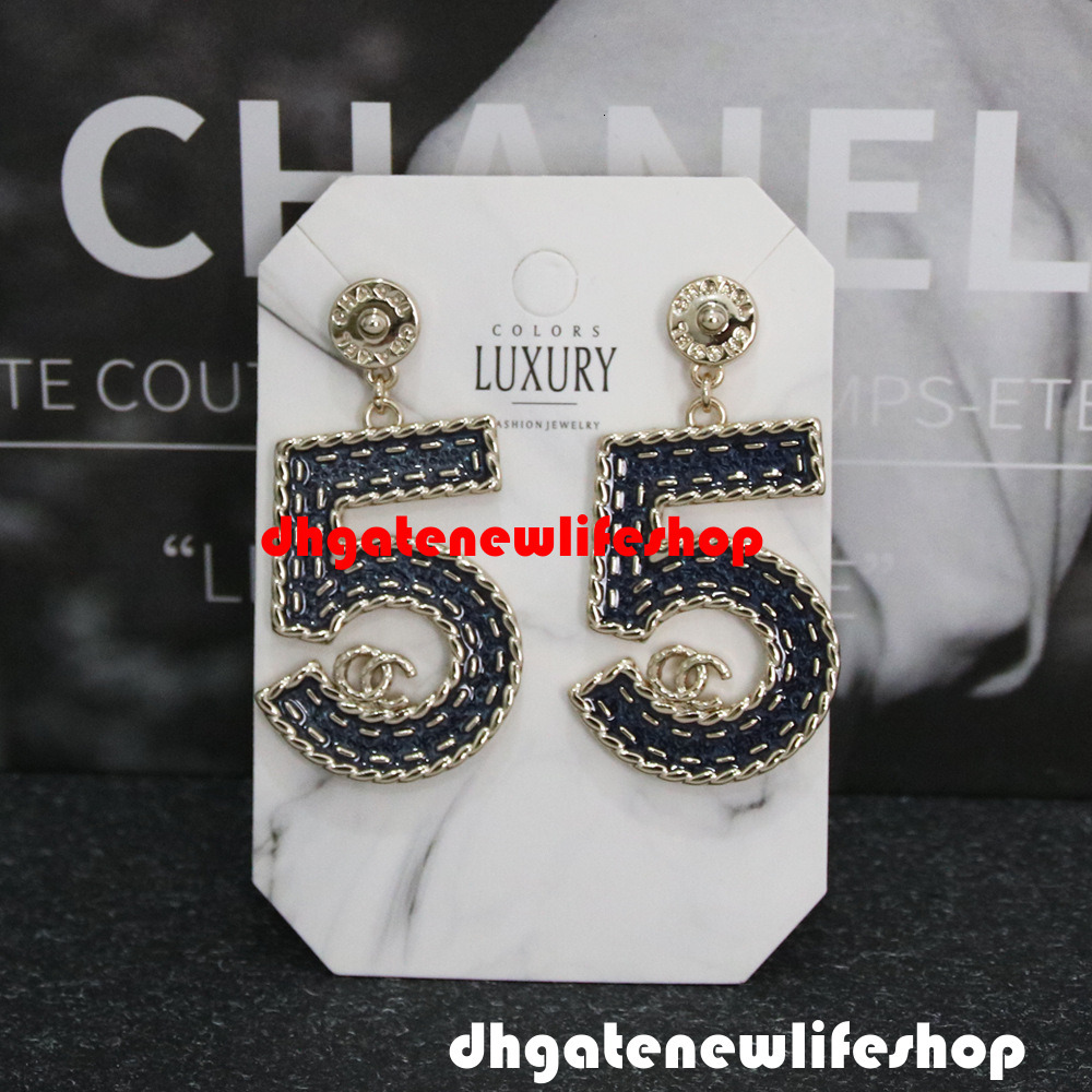 designer cc jewelry earrings 2786 Digital 5 Series Pendant Earrings Fashionable Versatile Exuding Elegance channel earrings