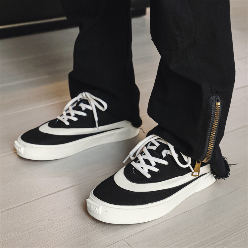 2026 new student low-top vulcanized sneakers, featuring a trendy unique design, suitable casual and sporty wear, men's style, available for dro