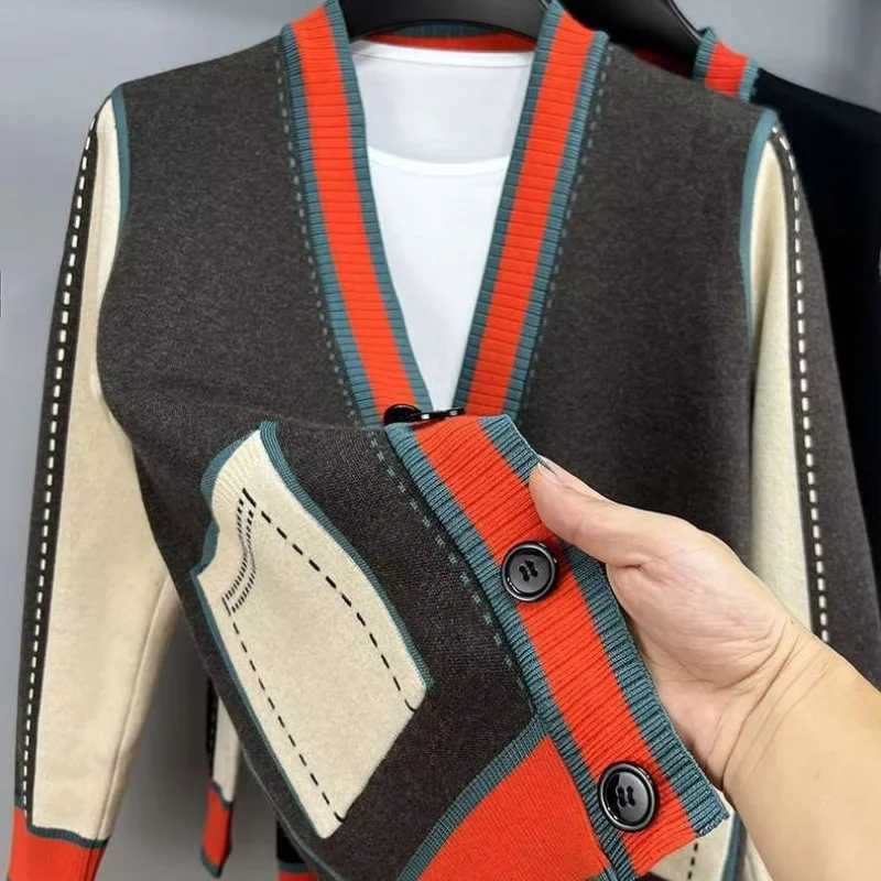 Vintage Patchwork Knitted Cardigan Men's V-neck Sweater Autumn Button Long Slve Color Blocked Sweater Trendy Casual Men's Wear M261016