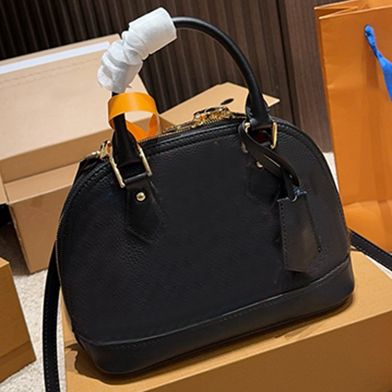 Classic embossed shell bag fashion commuting bag retro monogram bag luxury designer bag women's single-shoulder bag high-end handbag practical
