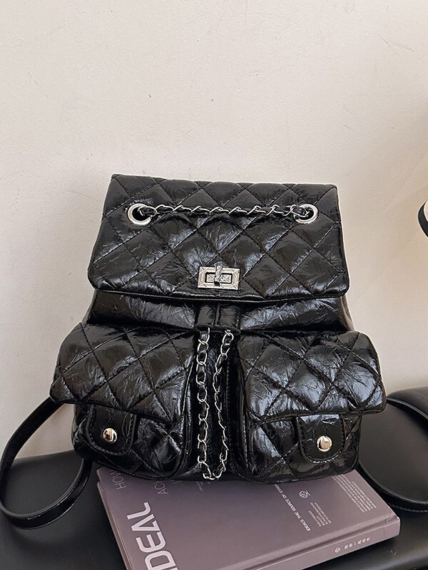 Luxury Brand Designer Bag Chic Fashionable Niche Design Backpack, Light Luxury Diamond-Patterned Chain School Bag, Korean Version, Unique And Trendy