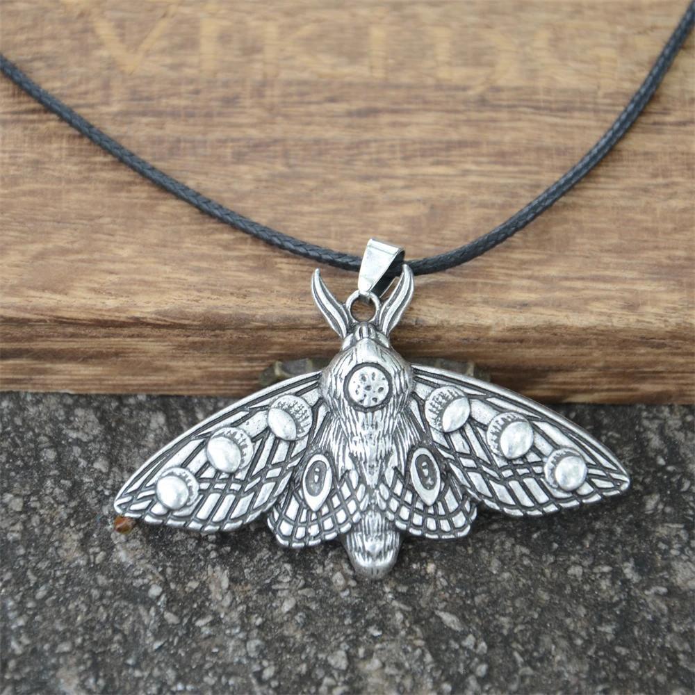 Luxury Brand Designer Jewelry Trendy New Punk-Style Necklace, Popular Item, Featuring Butterfly Moth Pendant, Animal Jewelry, And A Punk Alloy Pend