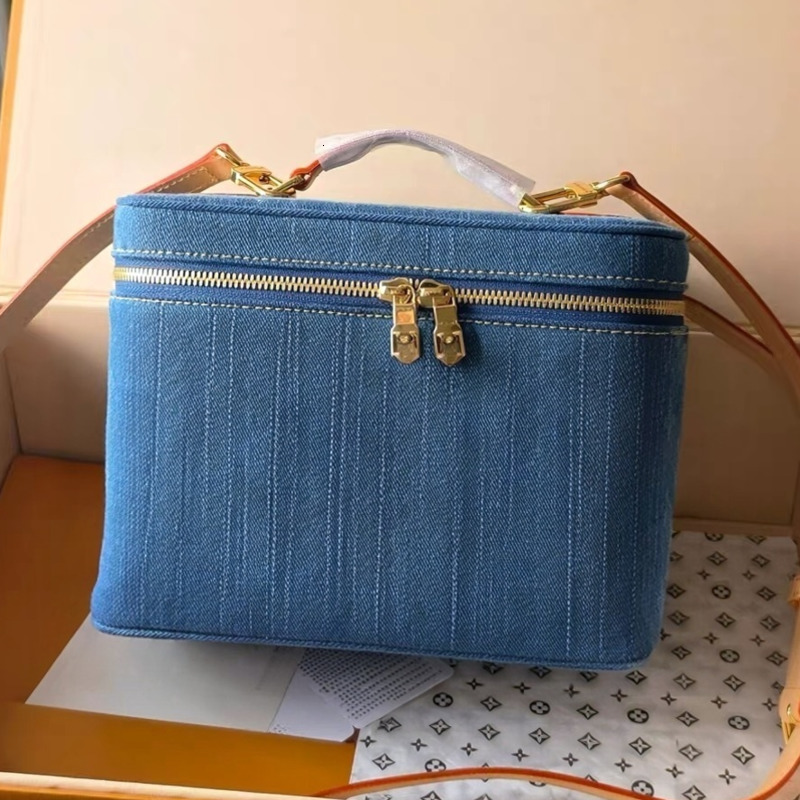 Designer Vanity Bag Women Denim Nice Cosmetic Cases Totes toiletry Luxury Shoulder Bags Crossbody Handbag large makeup bag High Quality Purses