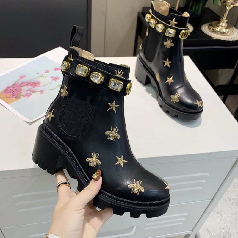 Top quality designer short boots ankle boots thick soled waterproof platform Chelsea boots motorcycle boots shiny black solid color metal leather sh