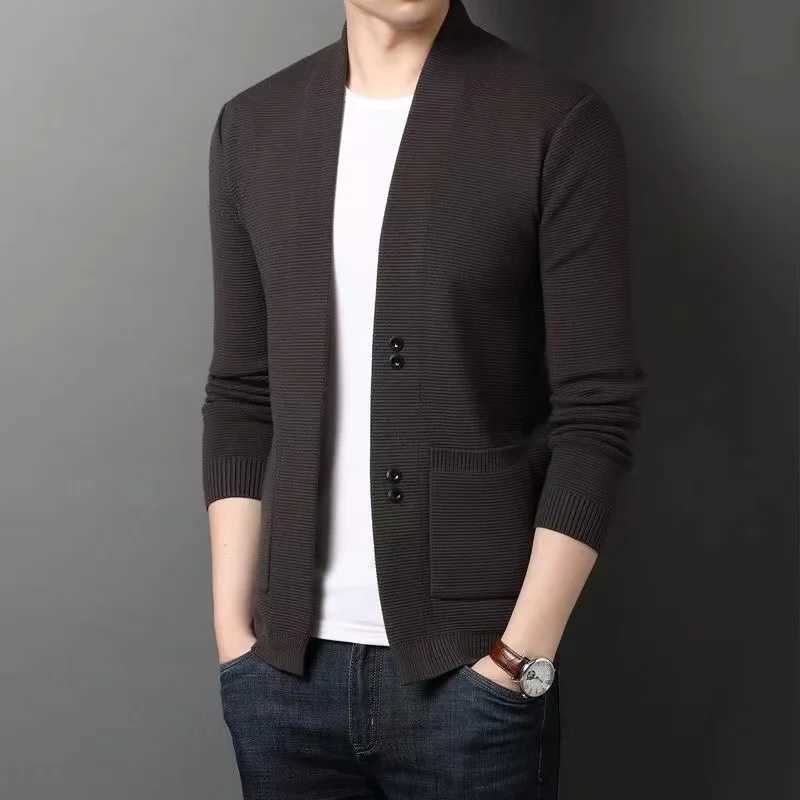 Autumn/Winter Men's Light Standing 2024 Neck Warm Knitted Cardigan Sweater Korean Fashion Casual Knitted Sweater Coat M261016