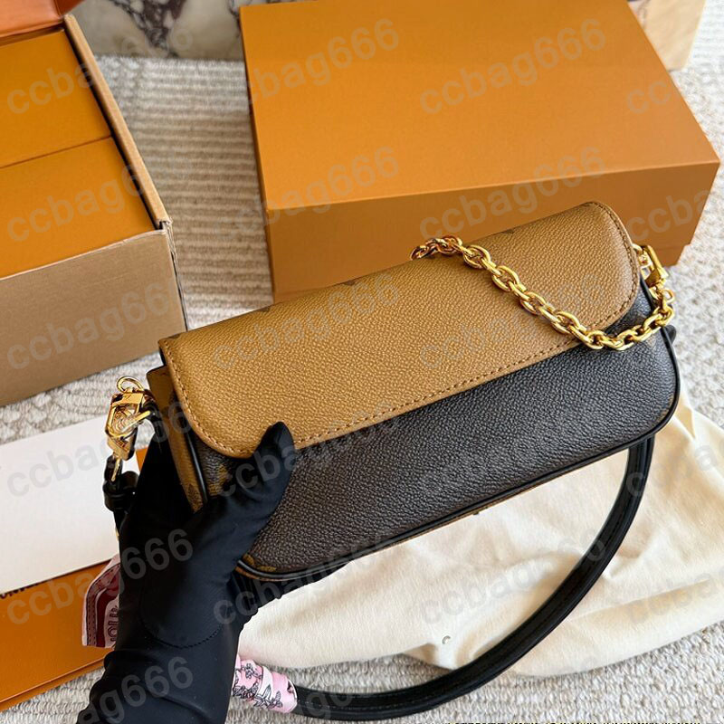 22x12cm Designer Portefeuille sur chaîne Sac à bandoulière Vieille fleur Lettre Flap WOC Chaîne en métal doré Gland Bracelet en cuir réglable Ban