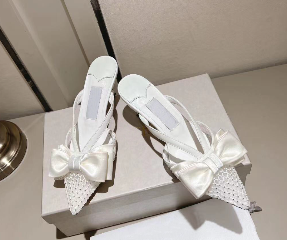 Luxury Designer Heels Flaca Mule Slider Pointed toe rhinestone Bow Crystal-embellished Mesh And Suede Mules In Black satin low heeled white satin bo