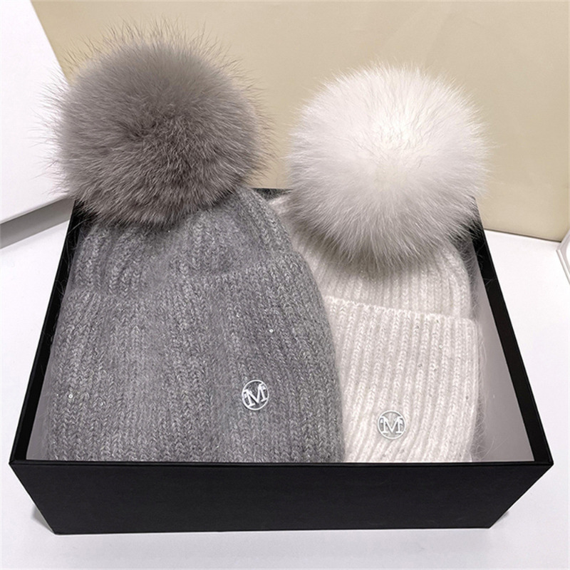New In Real fox Fur Pom Poms Outdoor Warm Skullies Beanie Winter Hat for Women Rabbit Knitted Thick Cap Christmas J260511
