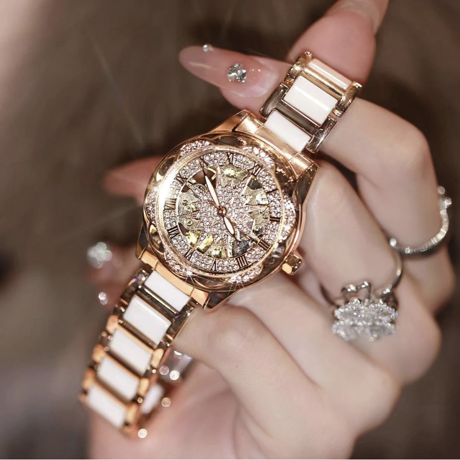 Women Wrist Watch Anchor Hot-Selling quartz Fashion ladies Trend Sunflower Women's Mechanical Watch Small Dial ljh321