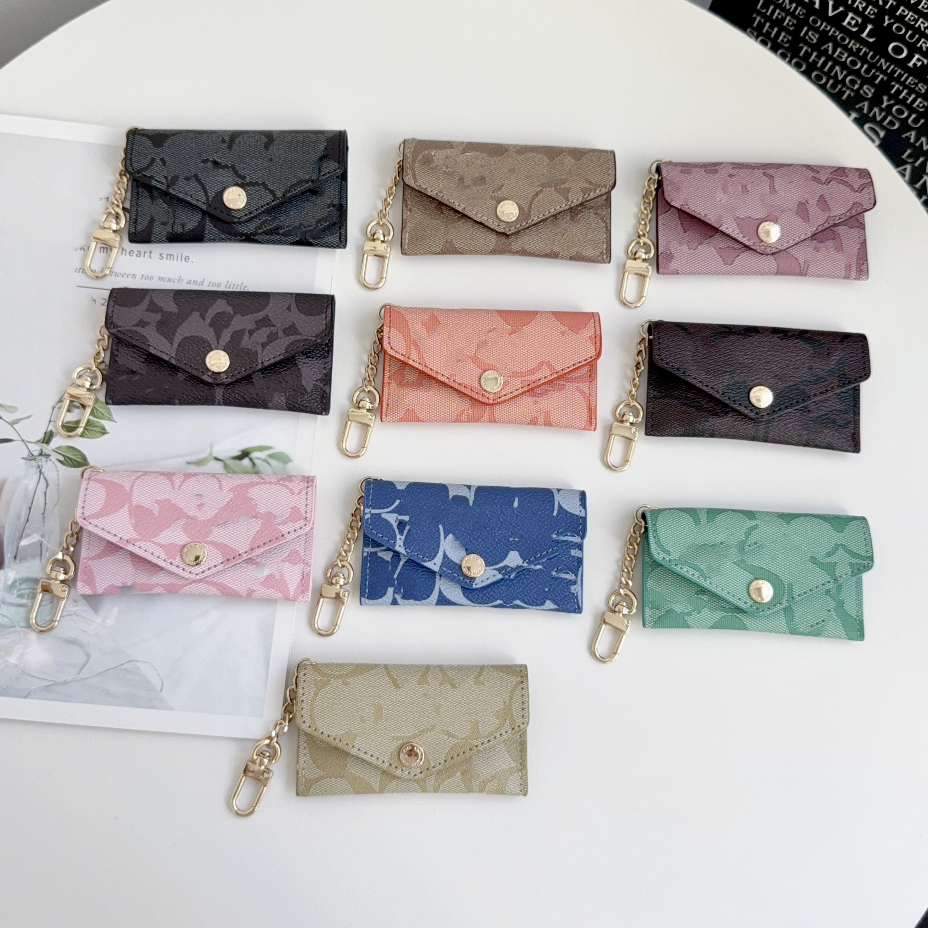 Keychains Lanyards CO Designer Wallet Bag Charm Womens Mini Zippy Organizer Bag Credit Card Holder Coin Purse Key Pouch Purses Keychain Bags Clutch