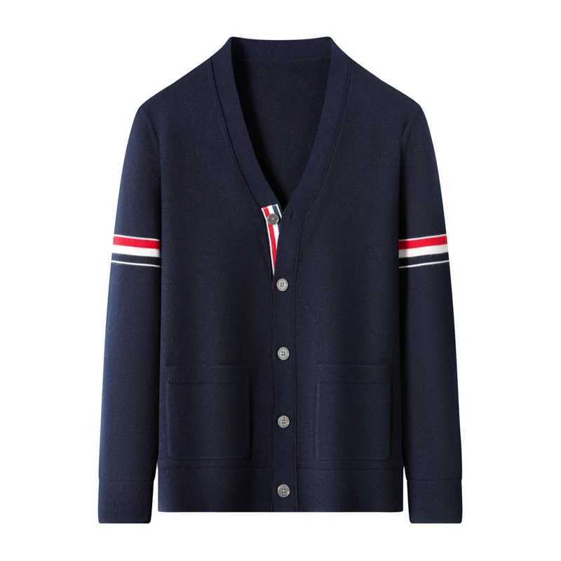 cardigan High end Brand knitted men's autumn new classic color blocked striped trendy pocket Korean casual sweater coat M261016