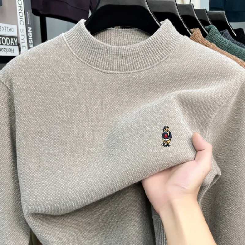 end cartoon bear embroidered High men's knitted pullover fashion brand autumn winter plush thickened warm comfort casual sweater M261016